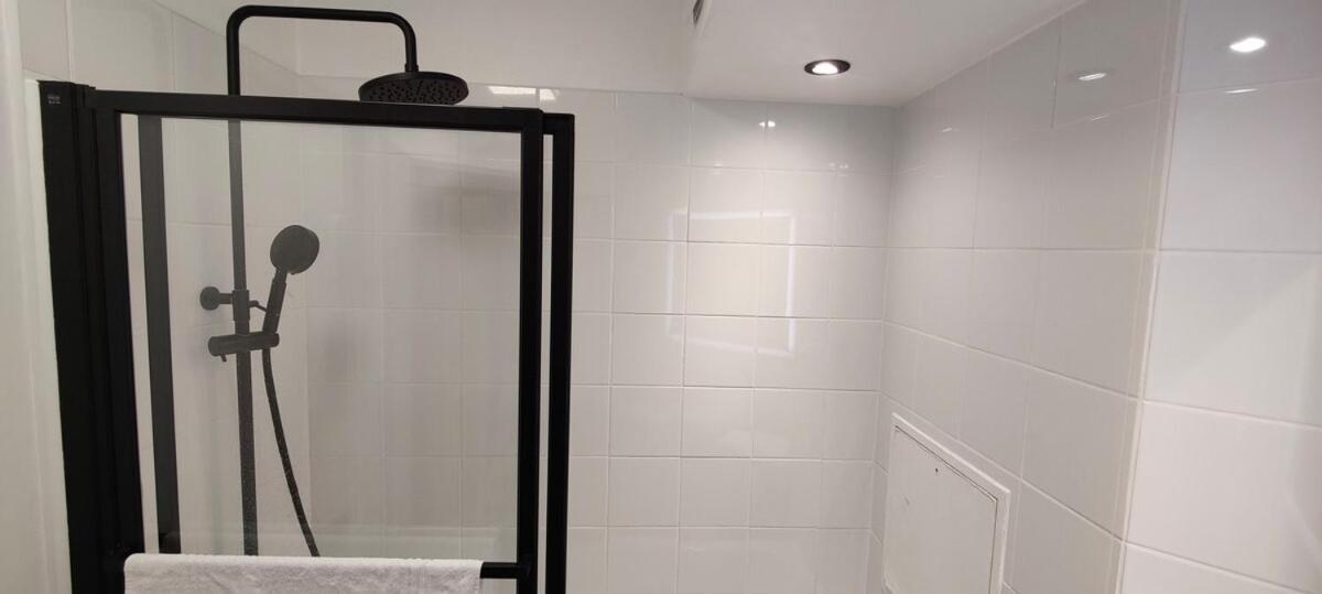 Paris Expo Suite Appartement & Parkings Dans Un Hotel 4 Etoiles, Porte De Versailles - Check In Autonome 24-7 이씨레물리노 외부 사진